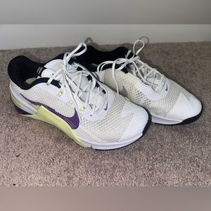 Nike Women's Metcon 7 Training Shoe. Used size 8.5 women’s